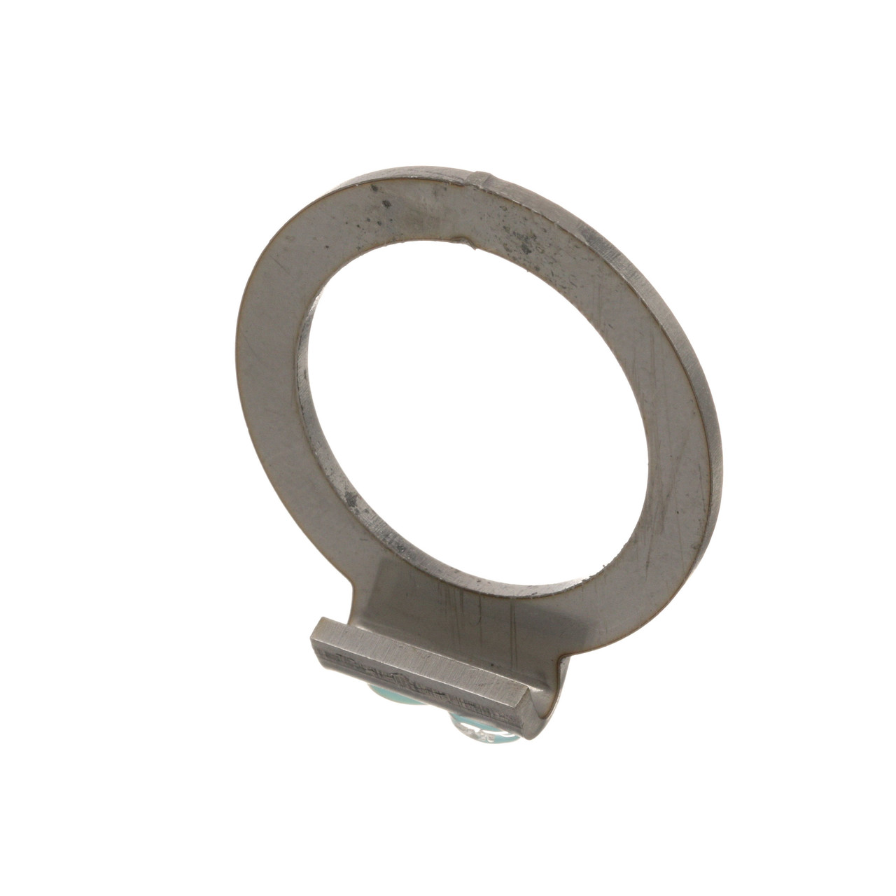 8010893 - Mavrik - Float Retainer